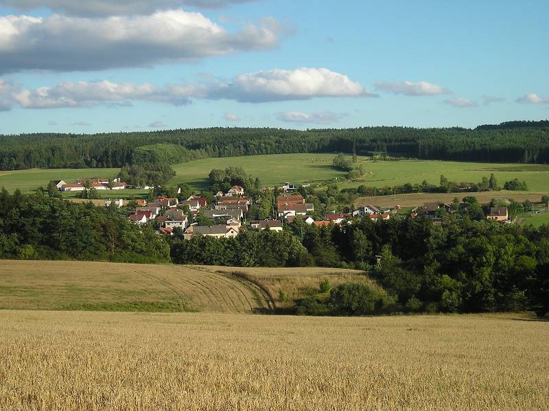 Celkový pohled na obec Všenice